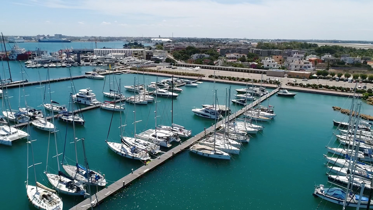 brindisi a vela